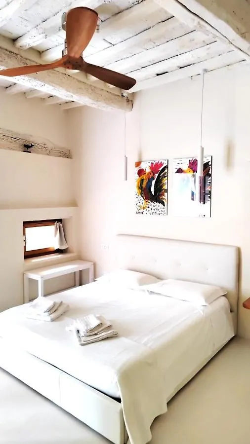 Casina Toscana, Cozy Studio In The Heart Of Campiglia Marittima With Free Wi-Fi