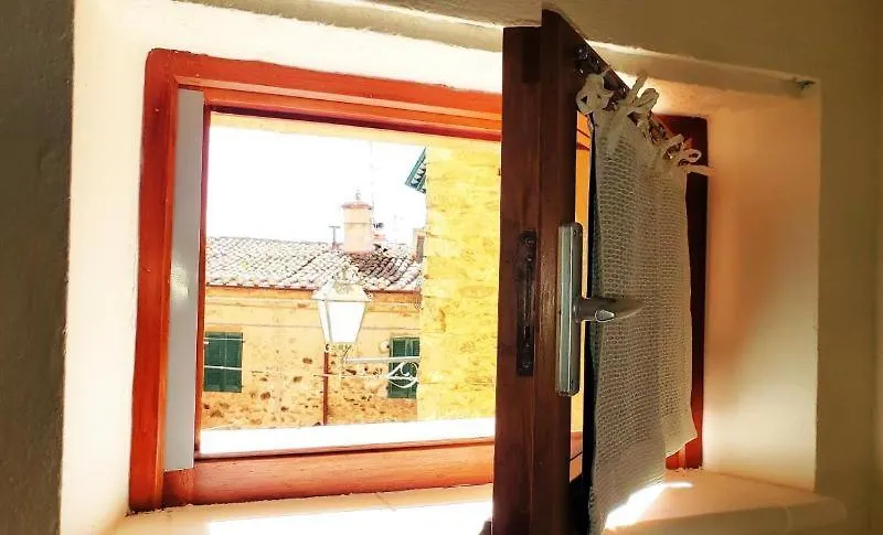 Casina Toscana, Cozy Studio In The Heart Of Campiglia Marittima With Free Wi-Fi Διαμέρισμα