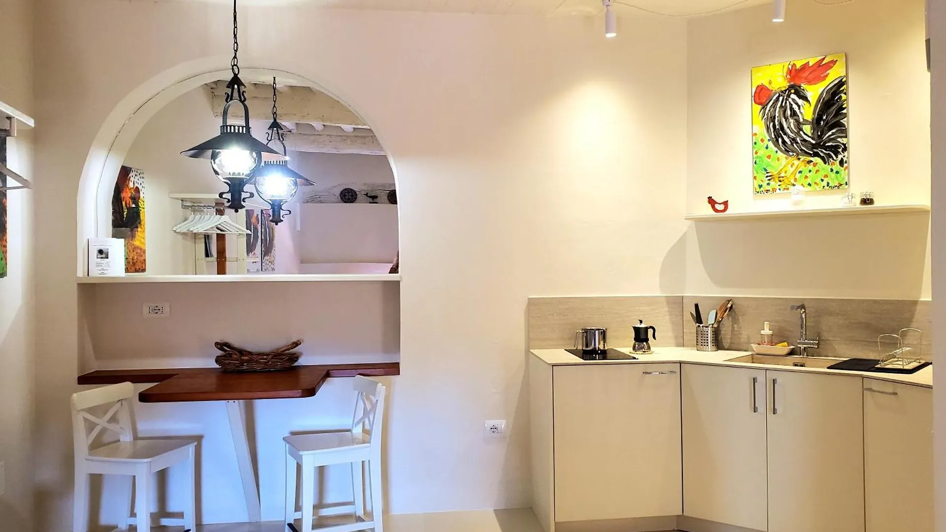 Casina Toscana, Cozy Studio In The Heart Of Campiglia Marittima With Free Wi-Fi 0*,